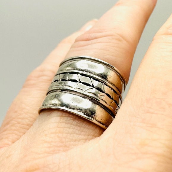 STERLING SILVER 925 Wide Band Boho Style Rustic Patterned Ring, Size 6.25 - Picture 8 of 11